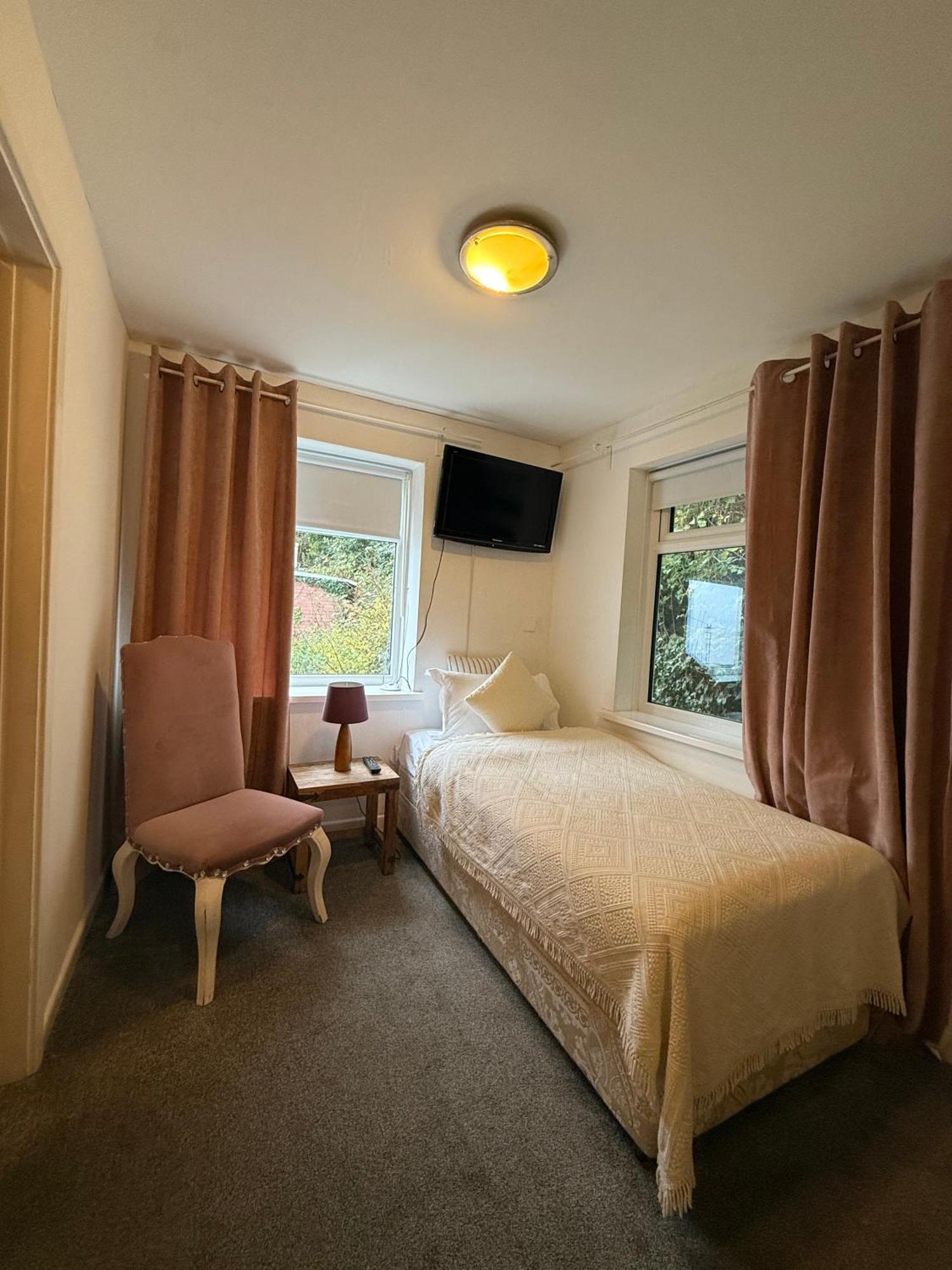 Sids Restaurant And Bar With Rooms Cardiff Eksteriør billede